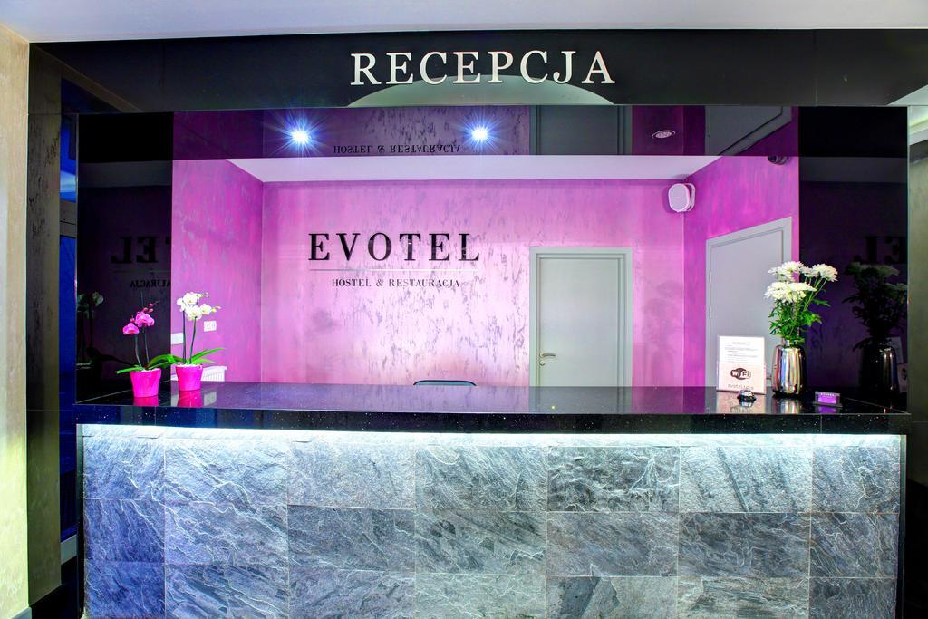 Hostel Evotel Zielonka  Dış mekan fotoğraf