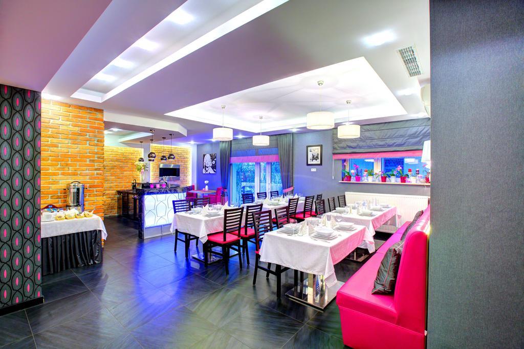 Hostel Evotel Zielonka  Dış mekan fotoğraf