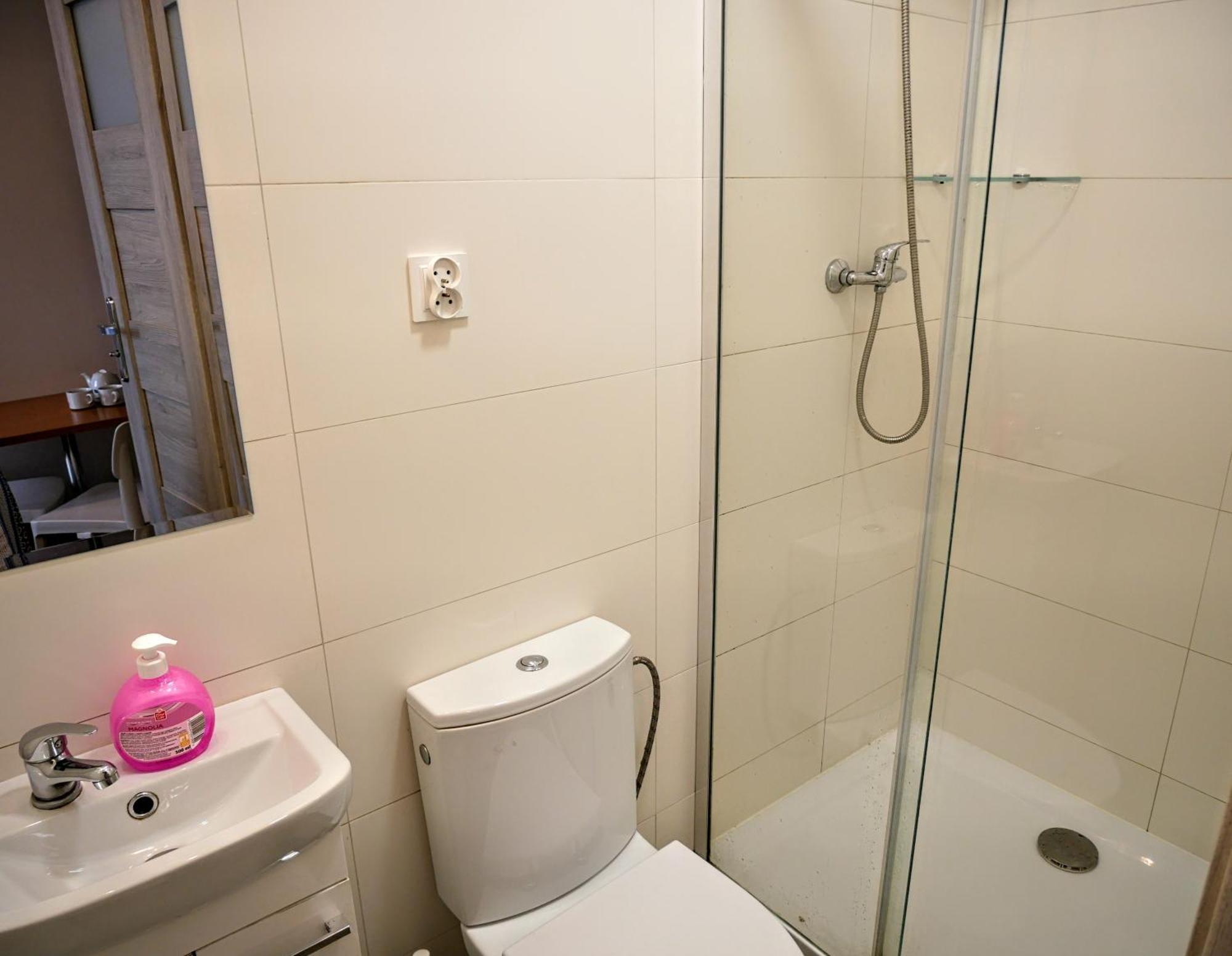 Hostel Evotel Zielonka  Dış mekan fotoğraf