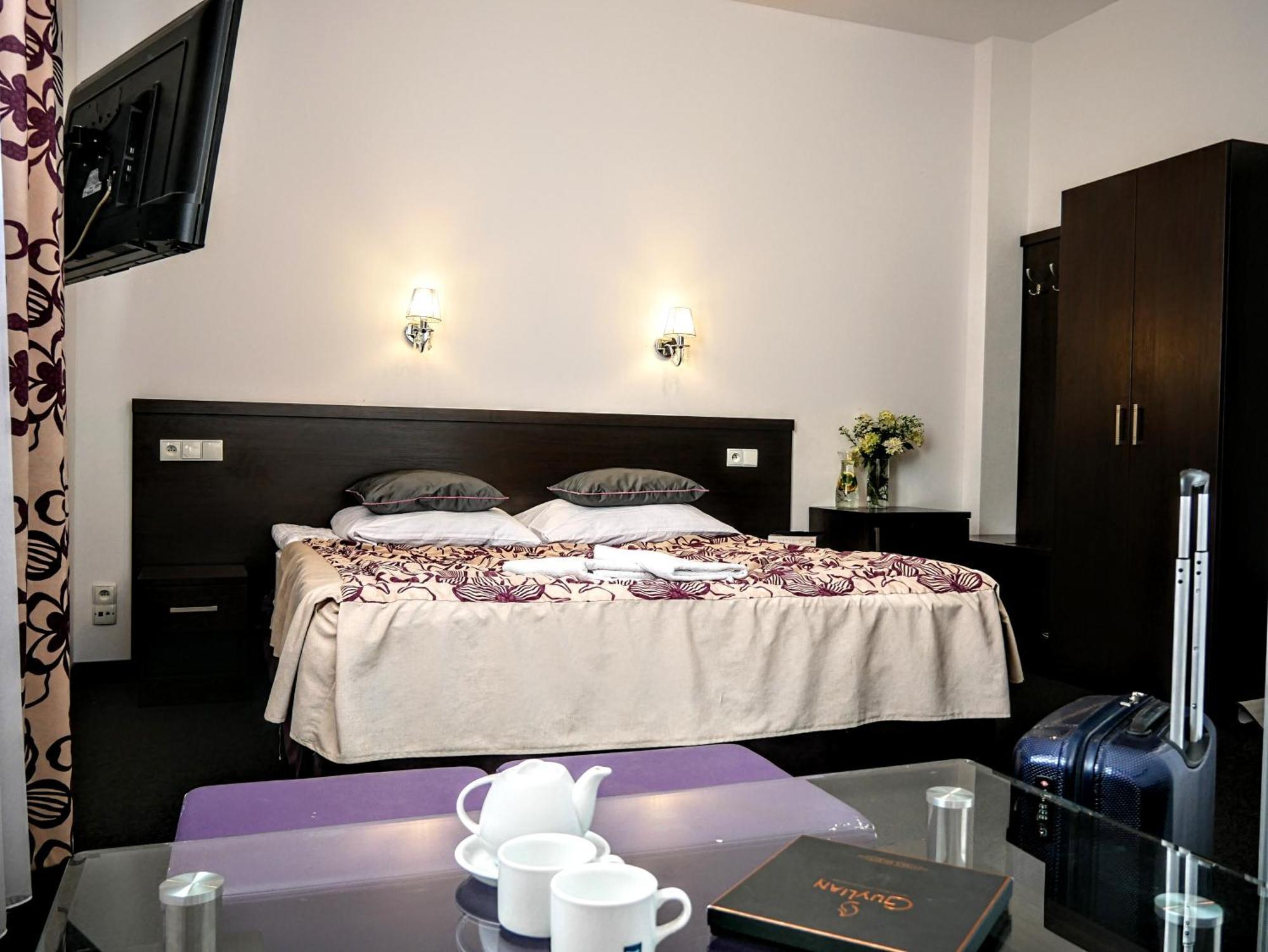Hostel Evotel Zielonka  Dış mekan fotoğraf